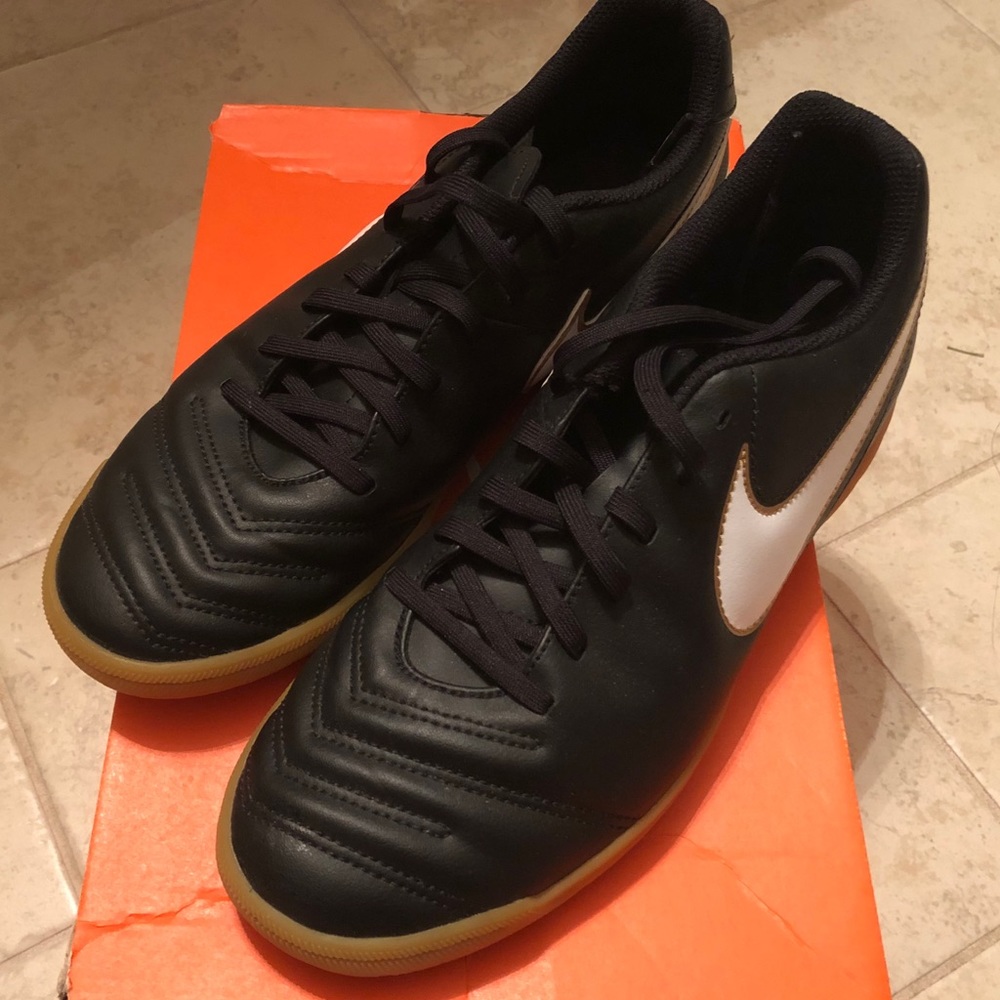 Nike Tiempo Rio III IC soccer shoes